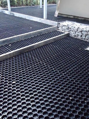 EasyGravel 3XL grindstabilisatie zwart aangelegd